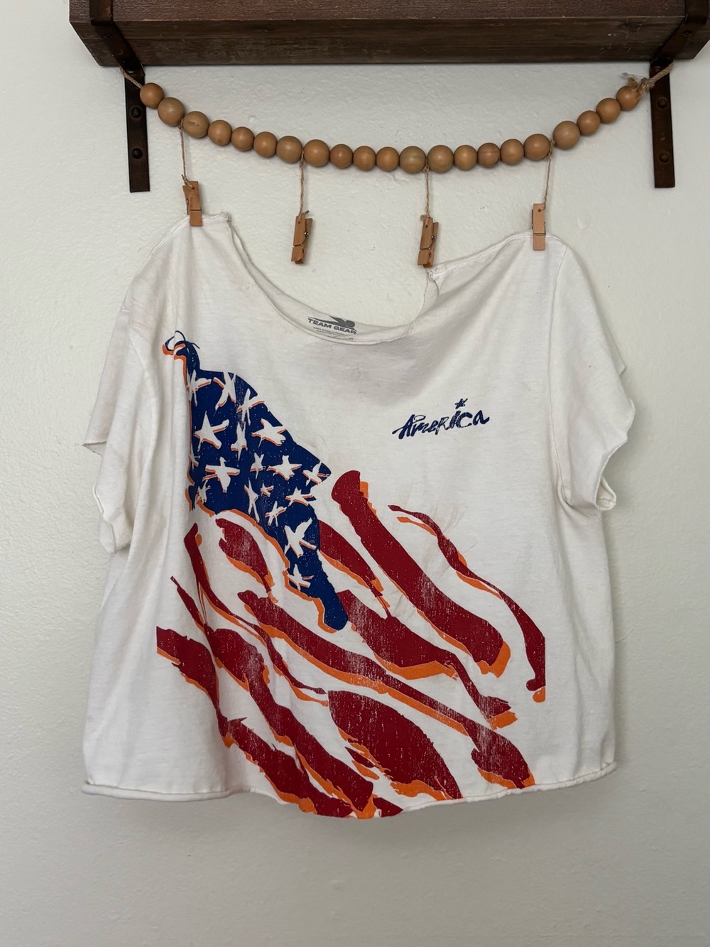 Urban Outfitters White Graphic America Flag Tee